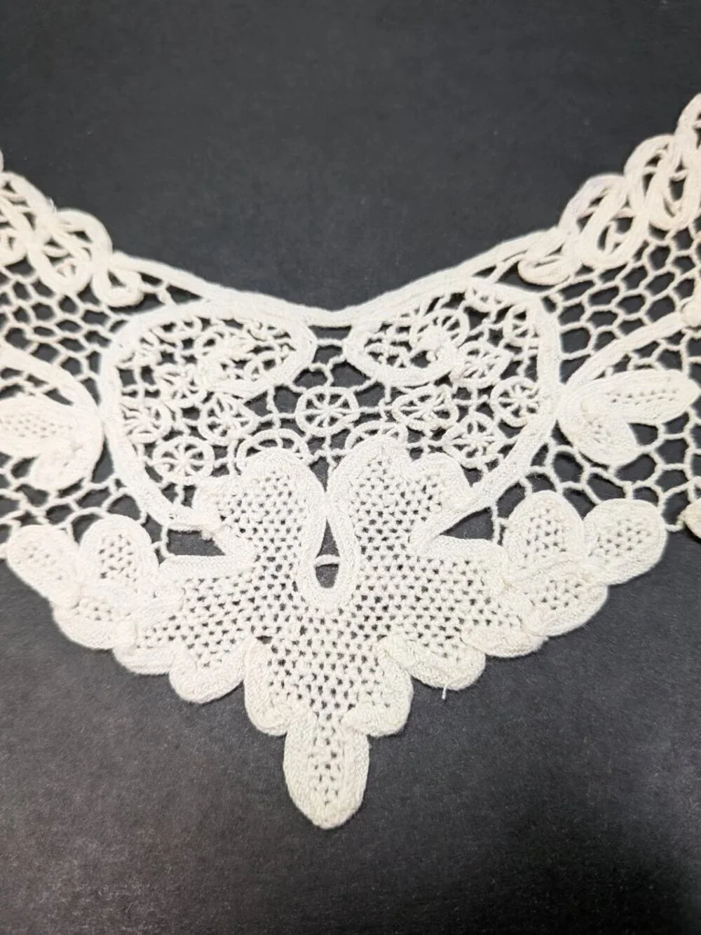 Vintage White Lace Statement Collar 1 Piece Pointed Leaf Motif for Elven Cosplay